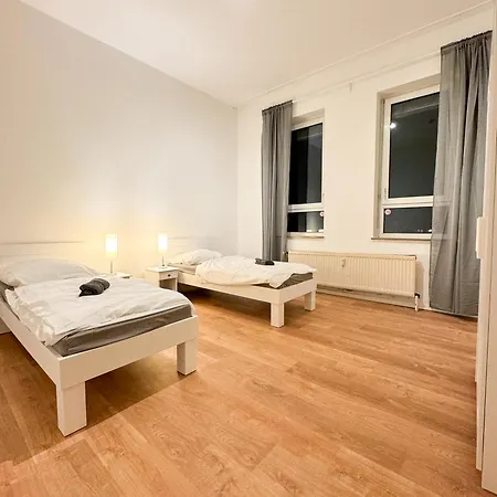 Pensión Kamp's 56 - Moderne Monteurswohnung In Horn Lehe *