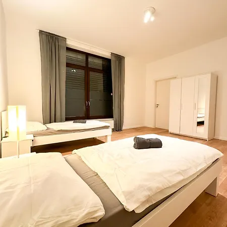 Pensión Kamp's 56 - Moderne Monteurswohnung In Horn Lehe *